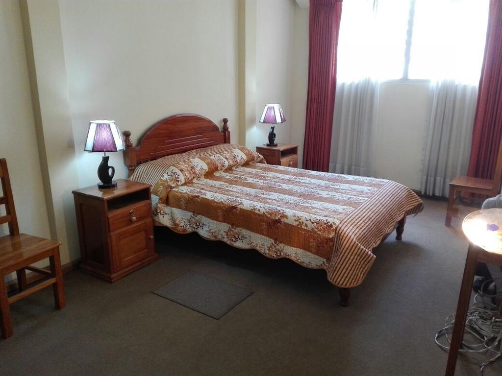 Hostal Umajalzu ラパス エクステリア 写真